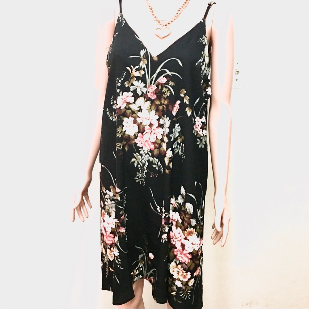 Pretty Black, White & Pink Floral Chemise